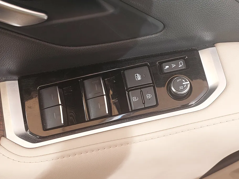 2024 Toyota Land Cruiser GXR4 DSL