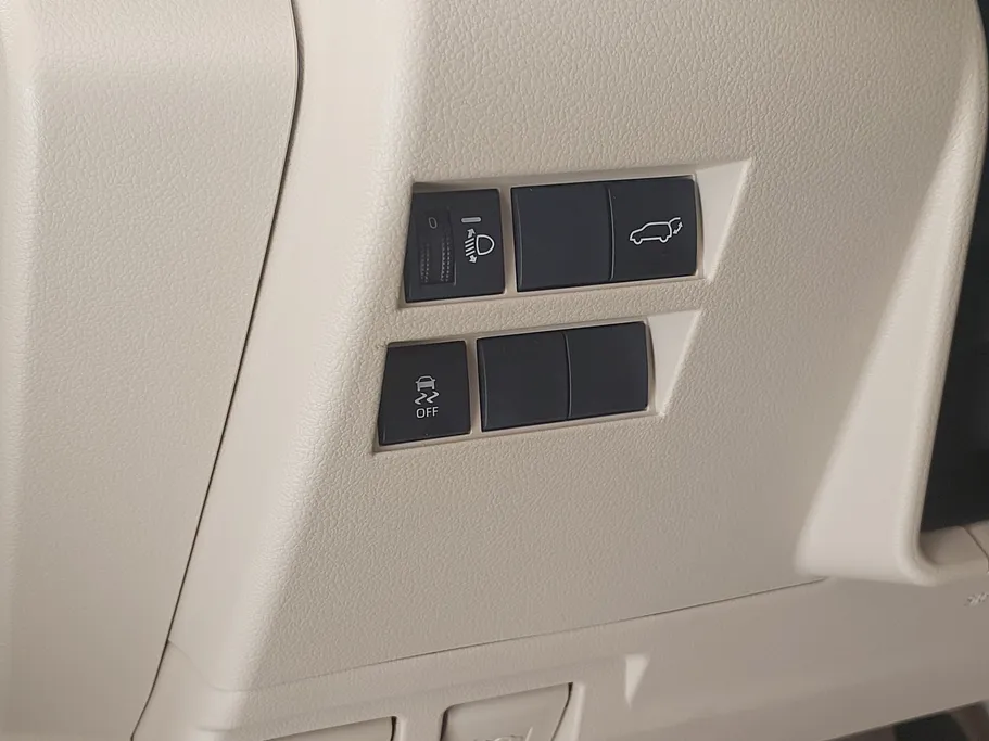 2024 Toyota Land Cruiser GXR4 DSL