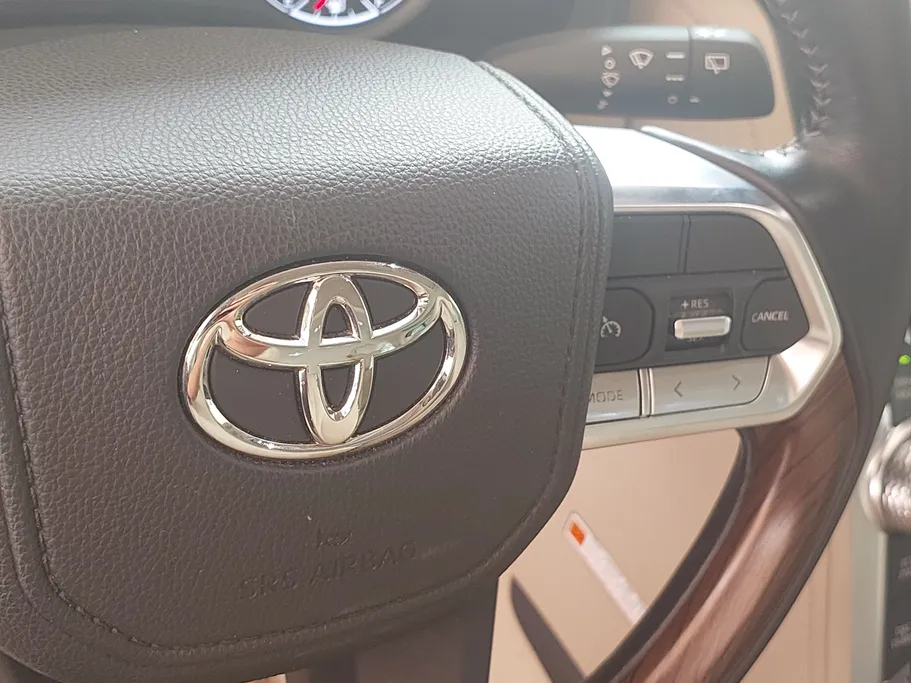 2024 Toyota Land Cruiser GXR4 DSL