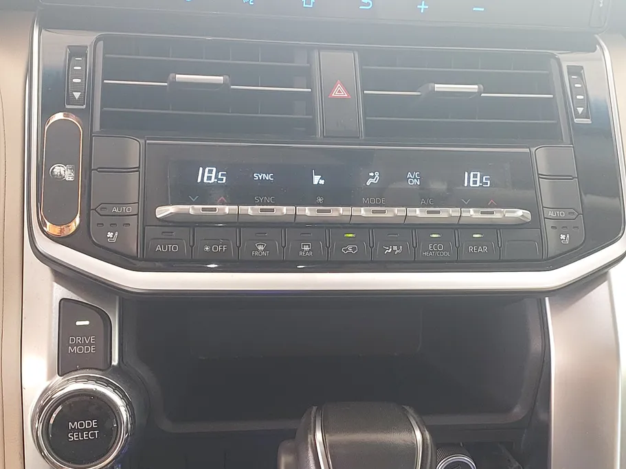 2024 Toyota Land Cruiser GXR4 DSL