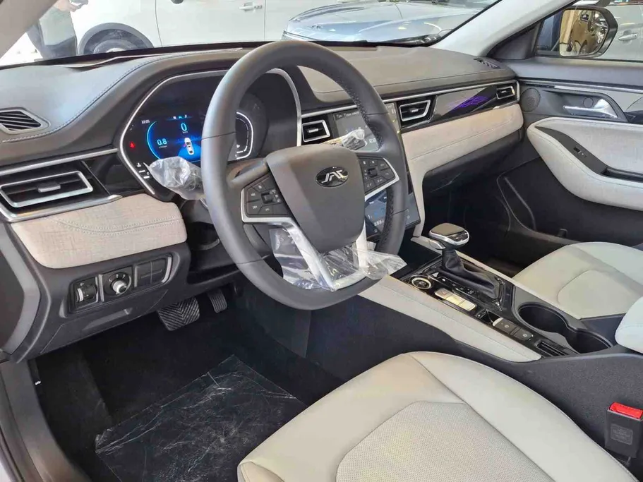 2025 JAC J7 LUXURY 