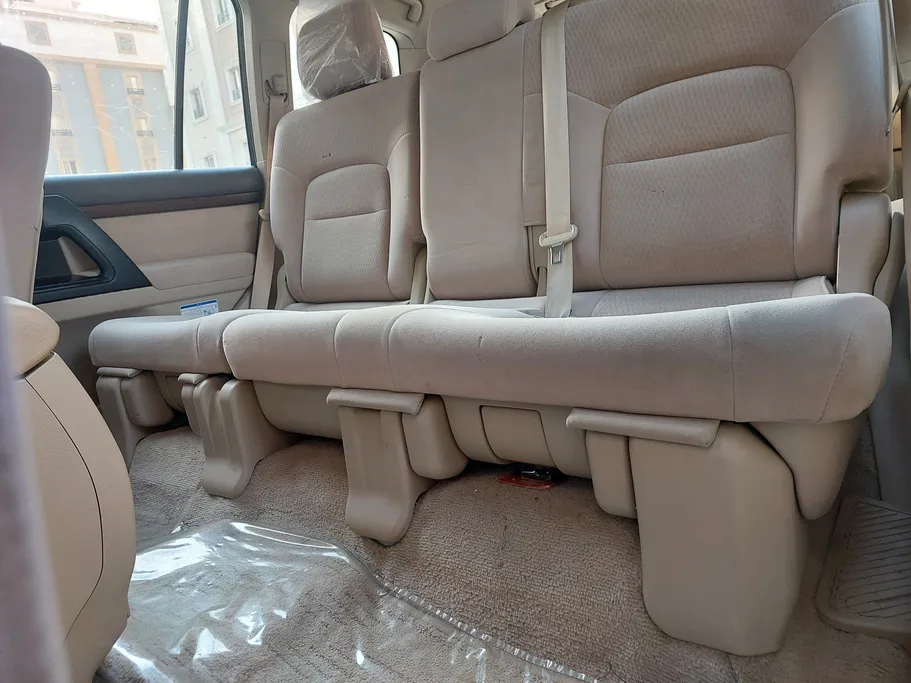 2020 Toyota Land Cruiser GXR