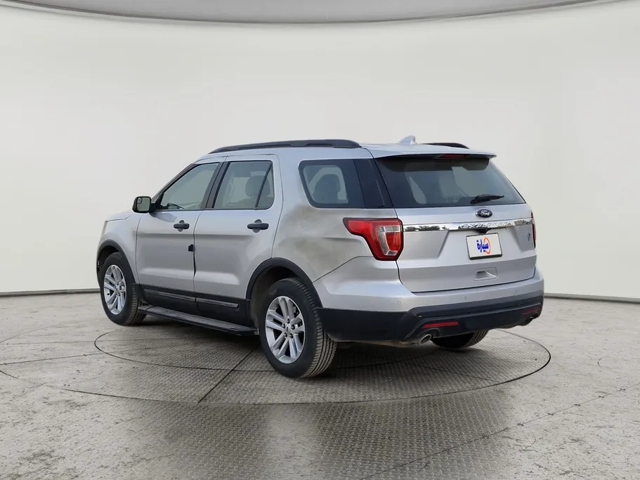 2017 Ford Explorer Standard 