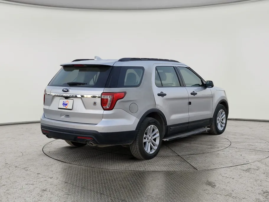 2017 Ford Explorer Standard 