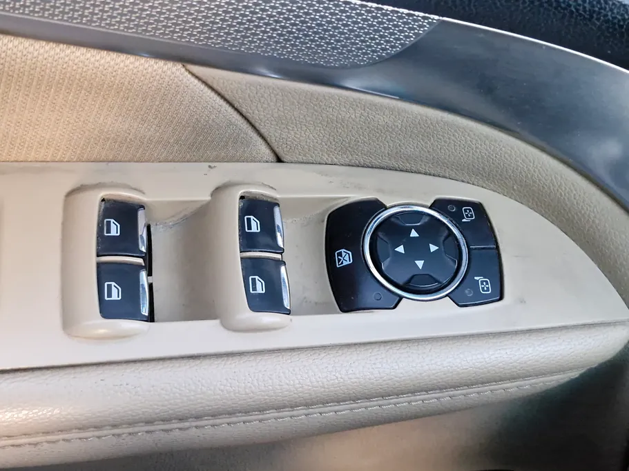 2017 Ford Explorer Standard 