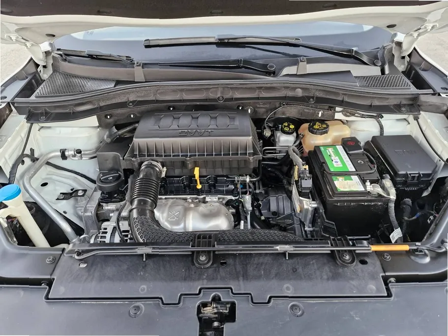 2023 MG ZS LUX 