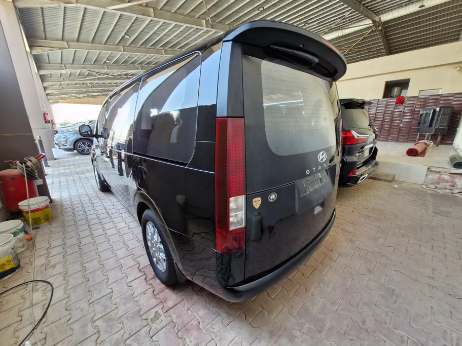 2023 Hyundai Staria Smart 11 ST 