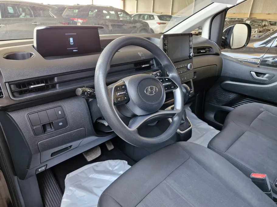 2023 Hyundai Staria Smart 11 ST 