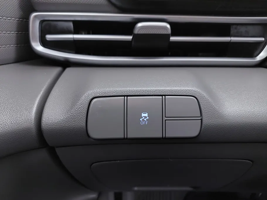 2023 Hyundai Elantra Smart 