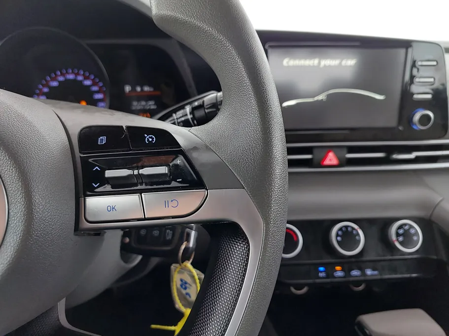 2023 Hyundai Elantra Smart 