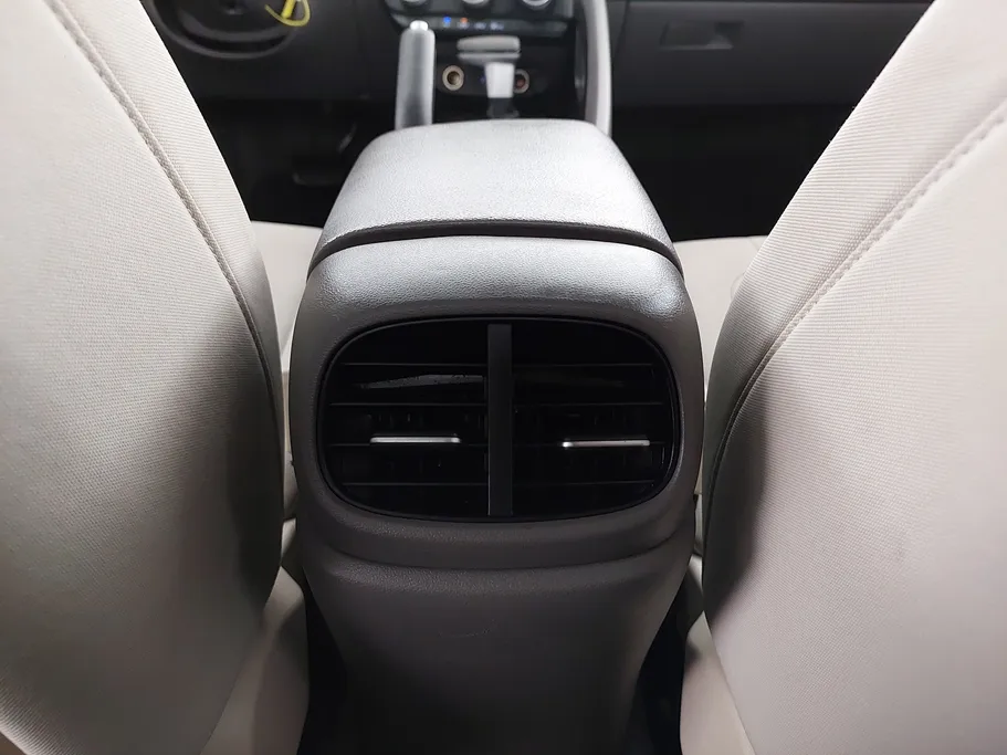 2023 Hyundai Elantra Smart 