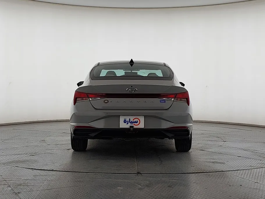 2023 Hyundai Elantra Smart 