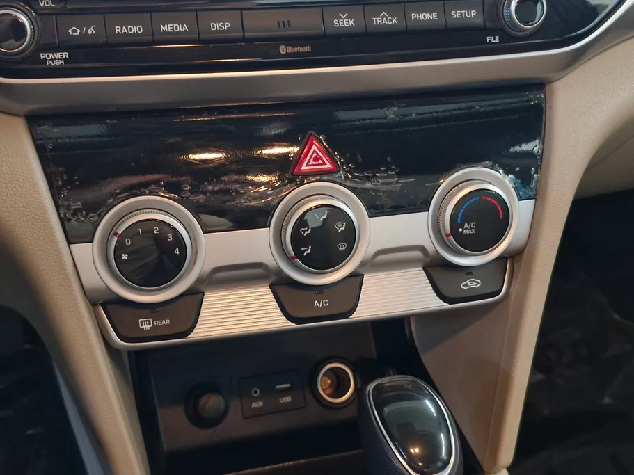 2020 Hyundai Elantra GL 
