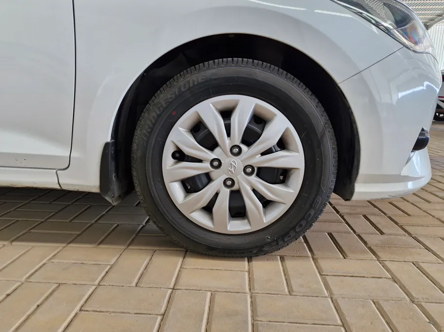 2023 Hyundai Accent Smart 