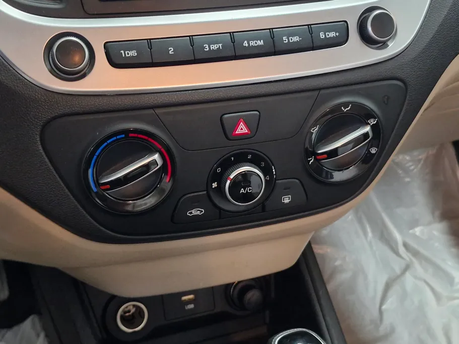 2023 Hyundai Accent Smart 