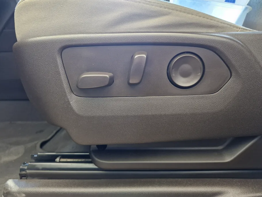 جي إم سي  يوكن SLE 2023 