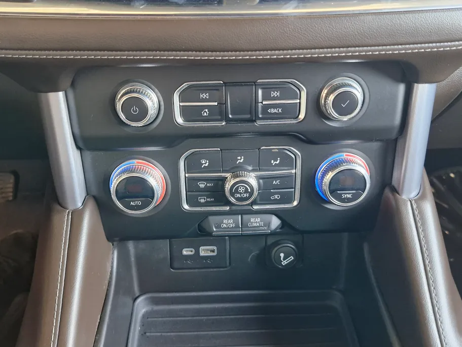 جي إم سي  يوكن SLE 2023 