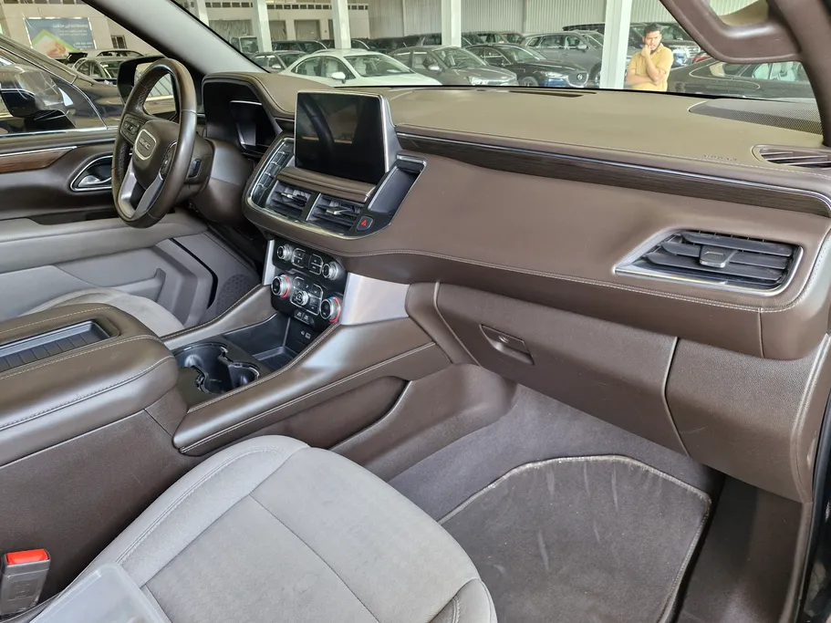 جي إم سي  يوكن SLE 2023 