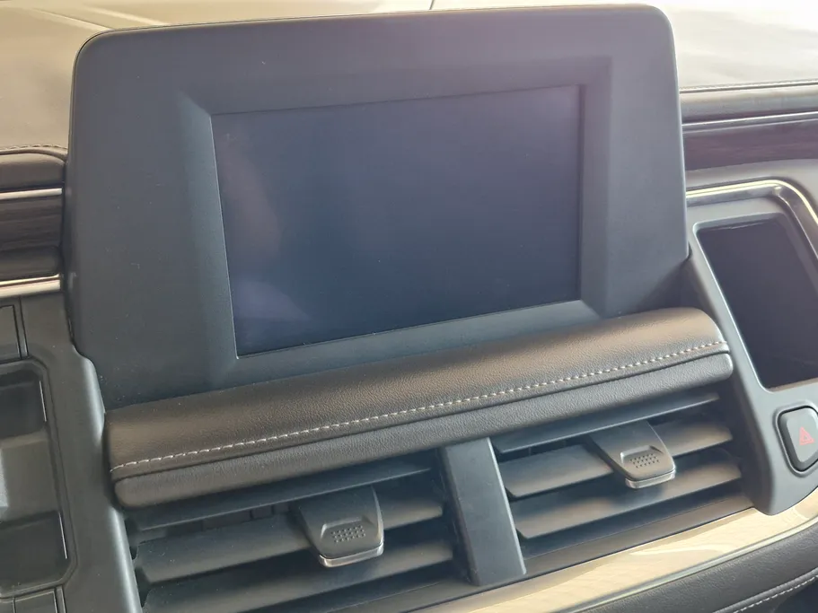 2023 Chevrolet Suburban LS 