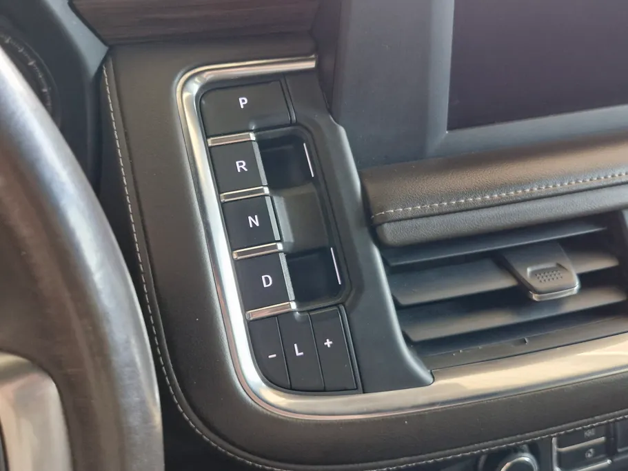 2023 Chevrolet Suburban LS 