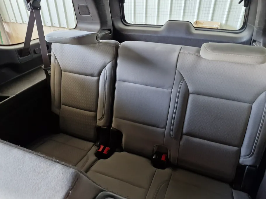 2023 Chevrolet Suburban LS 