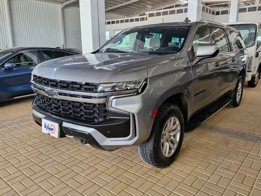 2023 Chevrolet Suburban LS 