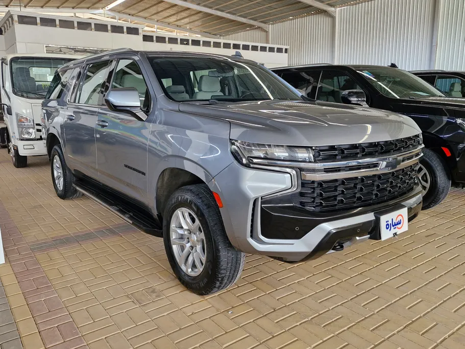 2023 Chevrolet Suburban LS 
