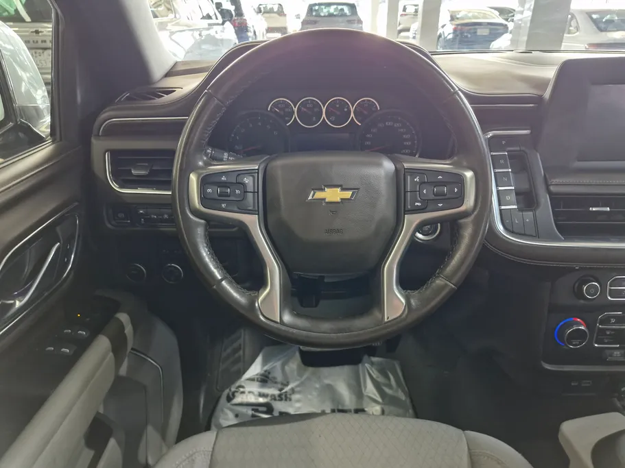 2023 Chevrolet Suburban LS 