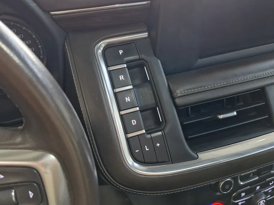 2023 Chevrolet Suburban LS 