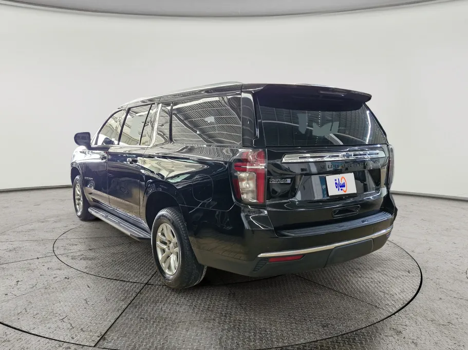 2023 Chevrolet Suburban LS 