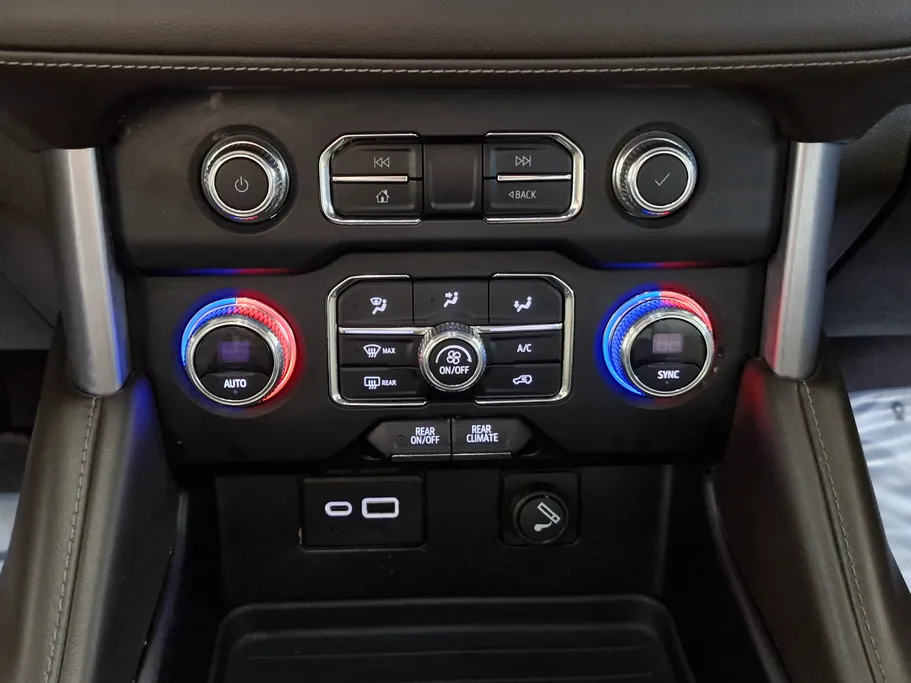 جي إم سي  يوكن SLE 2023 