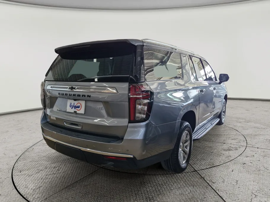 2023 Chevrolet Suburban LS 