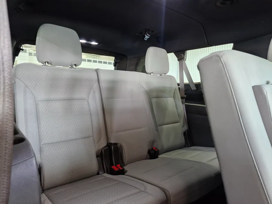 2023 Chevrolet Suburban LS 