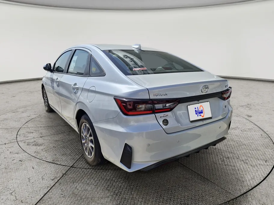 2024 Toyota Yaris  Y