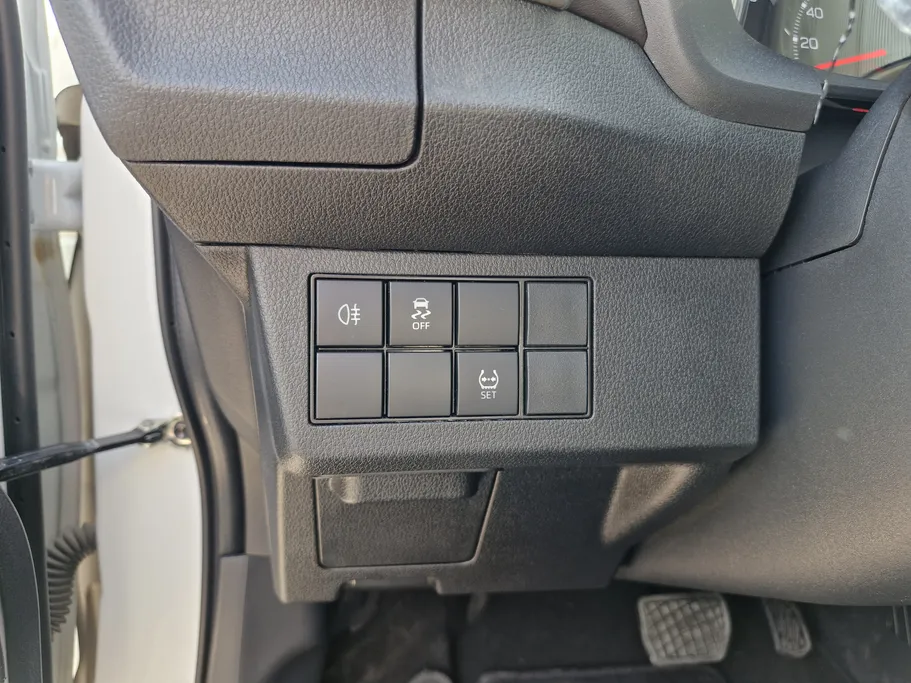 2024 Toyota Yaris  Y
