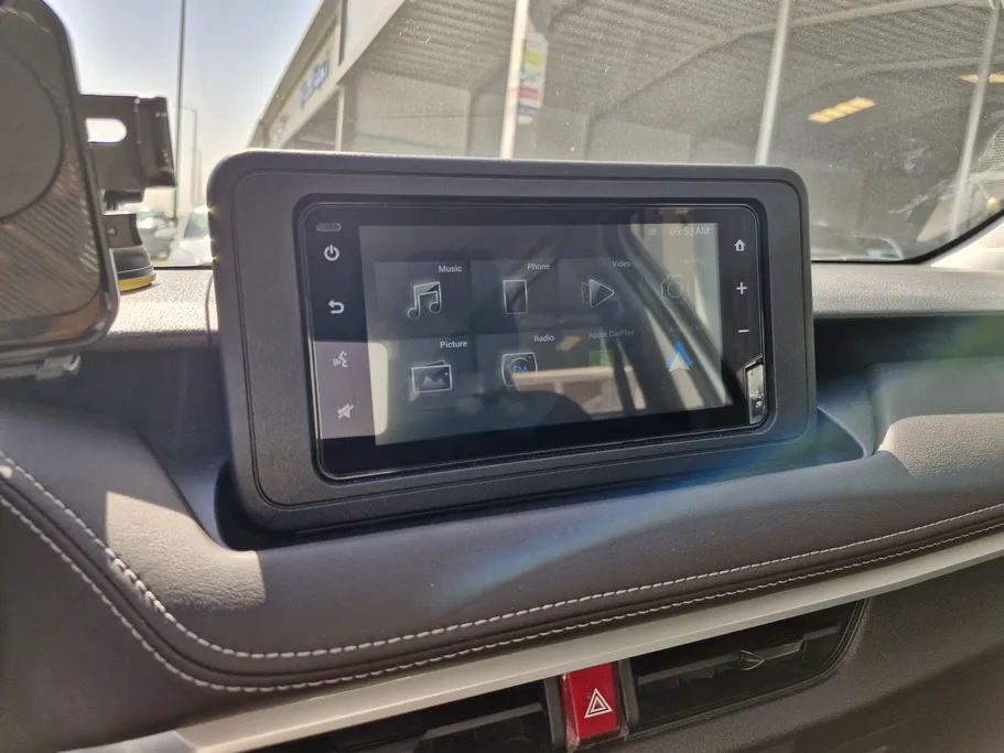 2024 Toyota Yaris  Y