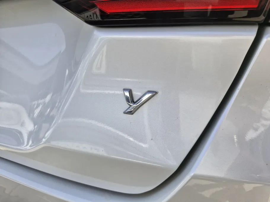 2024 Toyota Yaris  Y