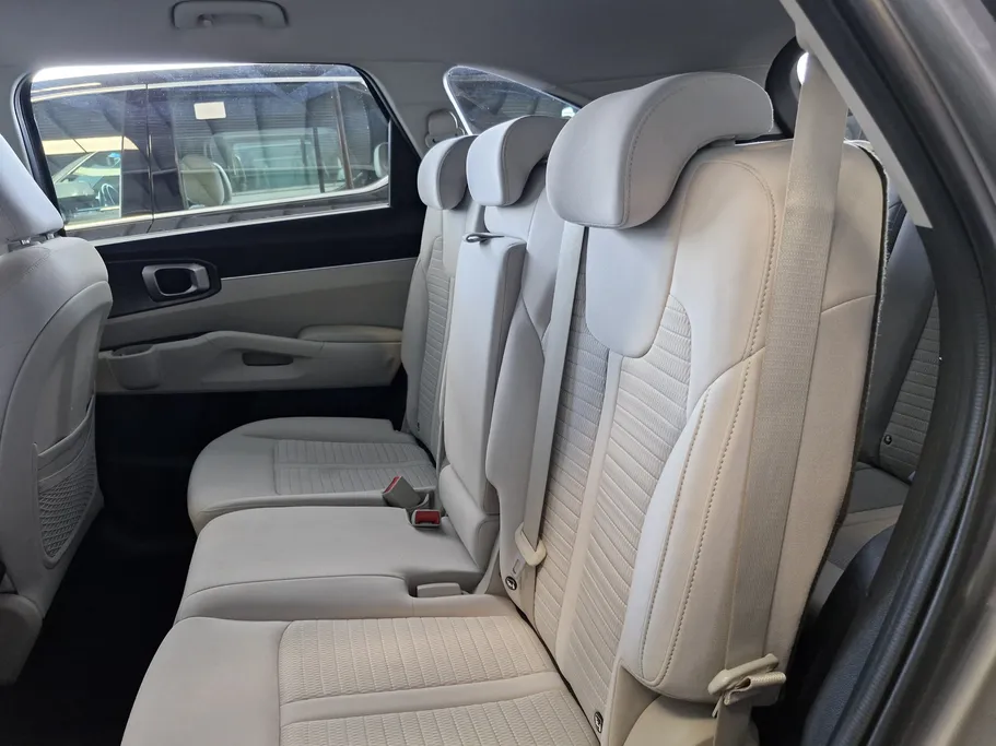 2024 Kia Sorento GL 