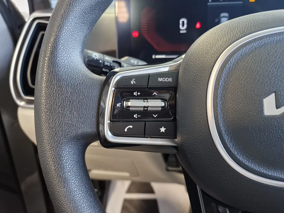 2024 Kia Sorento GL 