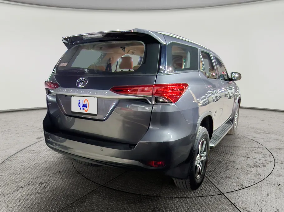 2021 Toyota Fortuner GX 