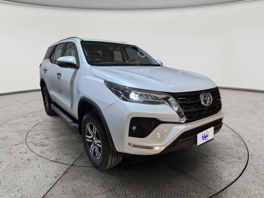2023 Toyota Fortuner VX 