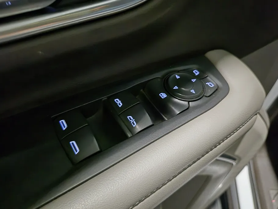 2021 Chevrolet Suburban LS 