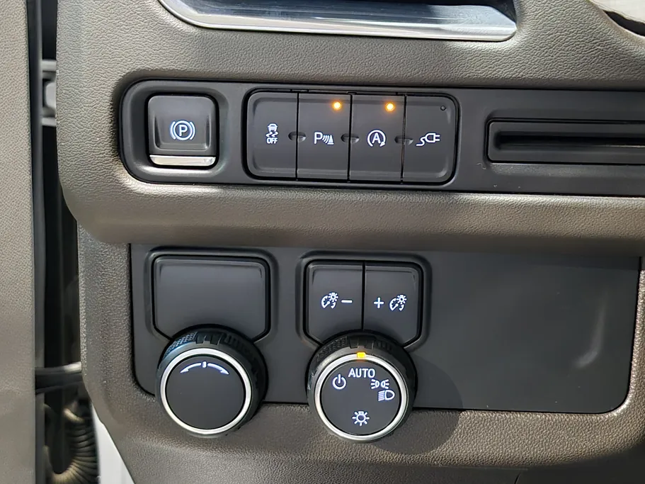 2021 Chevrolet Suburban LS 