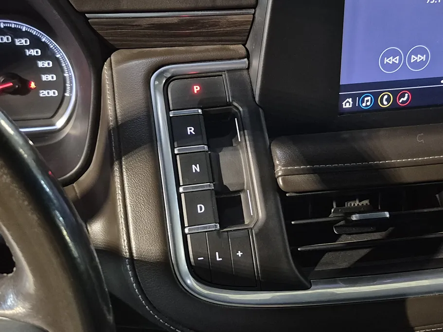 2021 Chevrolet Suburban LS 