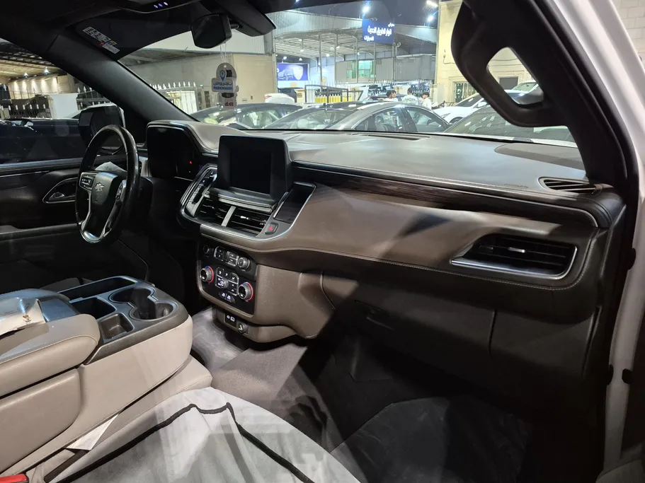 2021 Chevrolet Suburban LS 