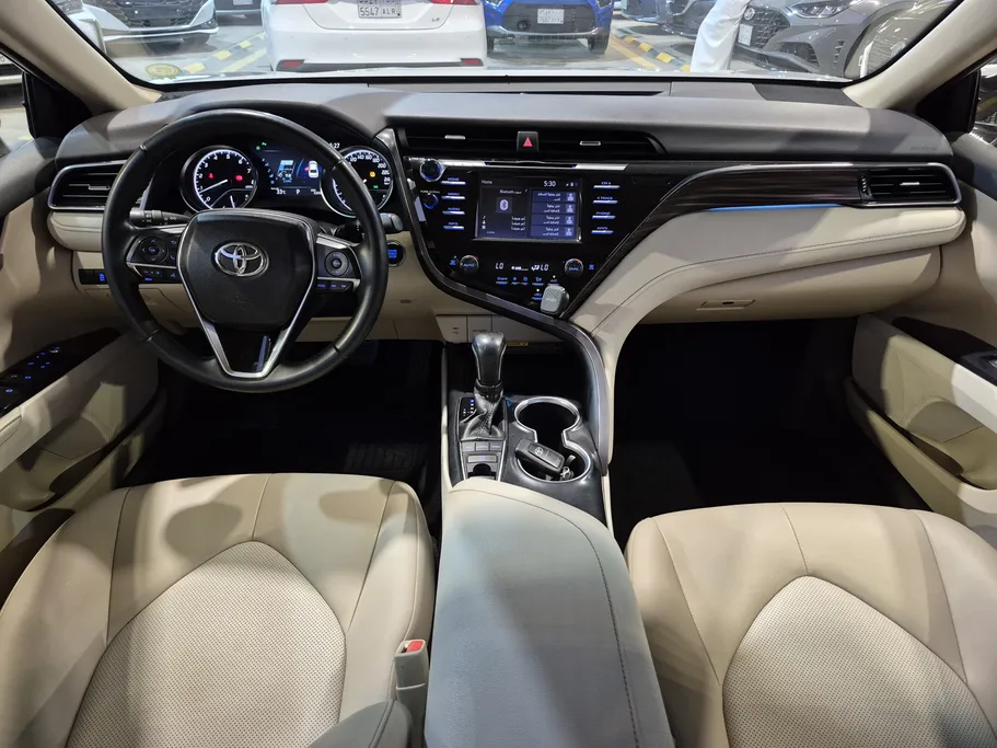 تويوتا كامري Limited 2020 