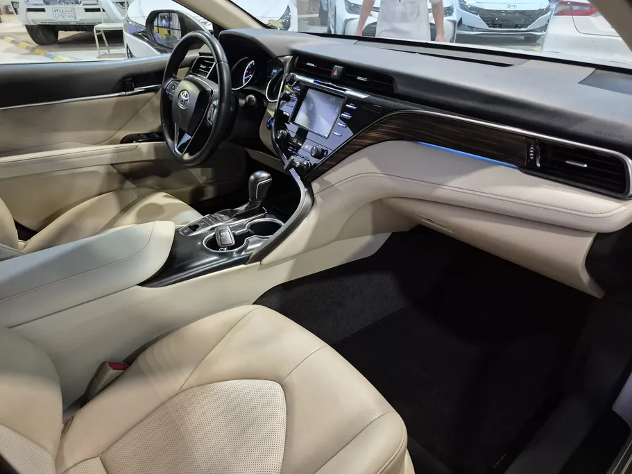 تويوتا كامري Limited 2020 