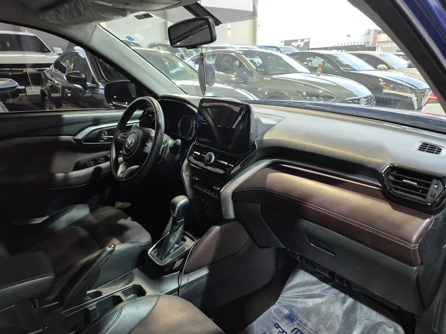 2024 Toyota Urban Cruiser GLX 