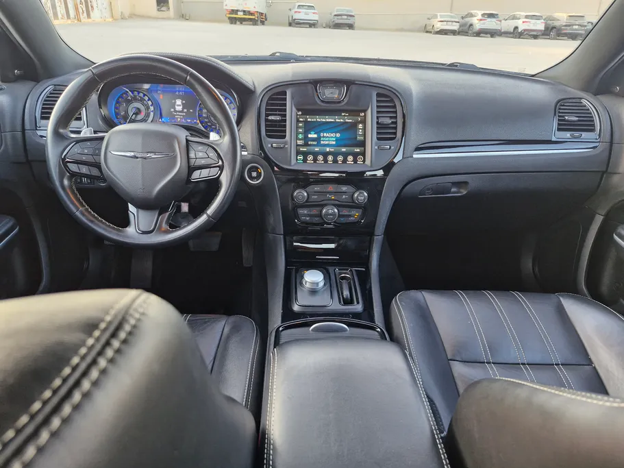 كرايسلر 300 S 2022 