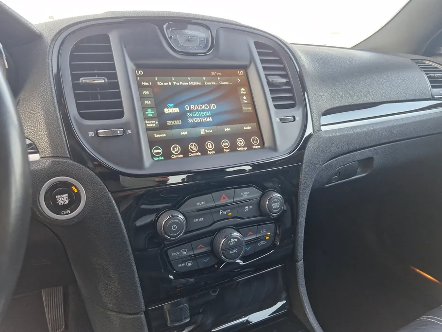 كرايسلر 300 S 2022 